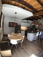 Vila Cavali a in Bustelo