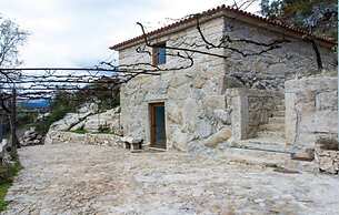Peneda Ger s Stone House-paradise Lake View