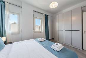 Spacious 1BR Apartment With Resort Access