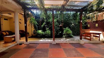 Azura Hotel Boutique