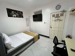 Legends Hotel & Restaurant