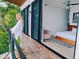 Seataya Oceanview Luxury Villas