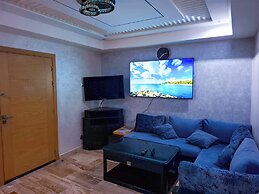 Luxor Home - Spacious & proximity to CFC