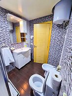 Luxor Home - Spacious & proximity to CFC