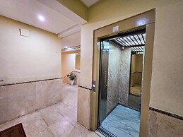 Luxor Home - Spacious & proximity to CFC