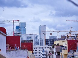 Luxor Home - Spacious & proximity to CFC