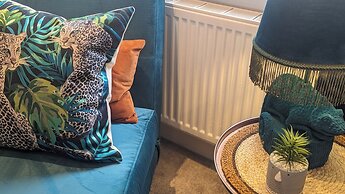 Stylish Studio, Central Bexhill, Home Comforts