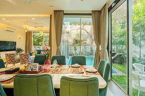 Luxe 4 BHK Villa Near Popular Beaches with Private Pool