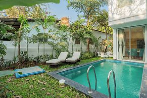 Luxe 4 BHK Villa Near Popular Beaches with Private Pool