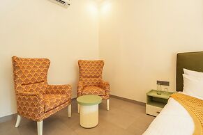 Luxe 4 BHK Villa Near Popular Beaches with Private Pool