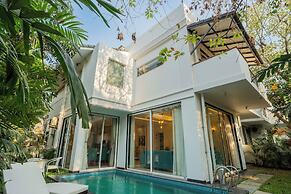 Luxe 4 BHK Villa Near Popular Beaches with Private Pool