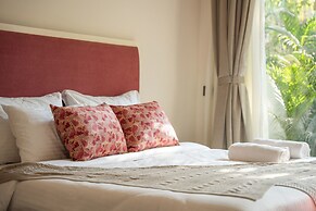 Luxe 4 BHK Villa Near Popular Beaches with Private Pool