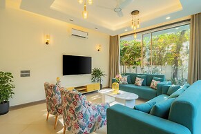 Luxe 4 BHK Villa Near Popular Beaches with Private Pool