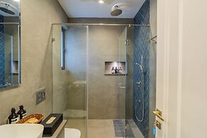 Luxe 4 BHK Villa Near Popular Beaches with Private Pool