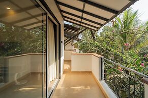 Luxe 4 BHK Villa Near Popular Beaches with Private Pool