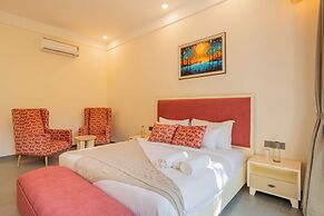 Luxe 4 BHK Villa Near Popular Beaches with Private Pool