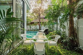 Luxe 4 BHK Villa Near Popular Beaches with Private Pool