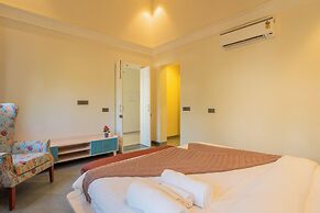 Luxe 4 BHK Villa Near Popular Beaches with Private Pool