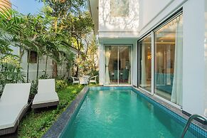 Luxe 4 BHK Villa Near Popular Beaches with Private Pool