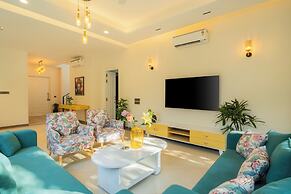 Luxe 4 BHK Villa Near Popular Beaches with Private Pool