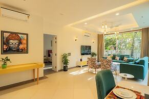 Luxe 4 BHK Villa Near Popular Beaches with Private Pool