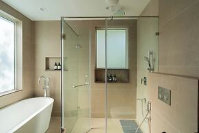 Luxe 4 BHK Villa Near Popular Beaches with Private Pool