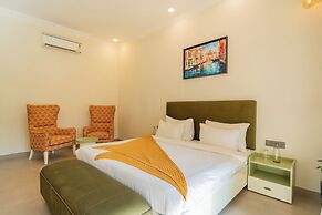 Luxe 4 BHK Villa Near Popular Beaches with Private Pool