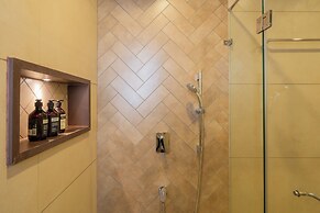 Luxe 4 BHK Villa Near Popular Beaches with Private Pool