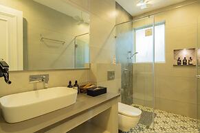 Luxe 4 BHK Villa Near Popular Beaches with Private Pool