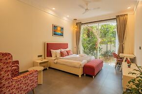 Luxe 4 BHK Villa Near Popular Beaches with Private Pool
