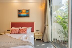 Luxe 4 BHK Villa Near Popular Beaches with Private Pool