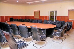 V City Lodge Hotel and Suites