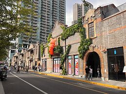 Tyms 3BR 2BA Apt West NanjingRD Line2 14