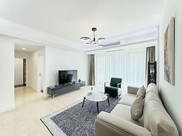 Tyms 3BR 2BA Apt West NanjingRD Line2 14