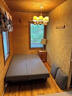 Winter Wonderland Cabin in Hämeenlinna, Finland