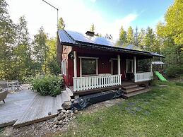 Winter Wonderland Cabin in Hämeenlinna, Finland