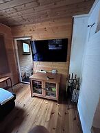 Winter Wonderland Cabin in Hämeenlinna, Finland