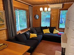 Winter Wonderland Cabin in Hämeenlinna, Finland