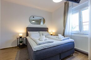 Exquisite Prestige Luxury Apartments With Shared Pool