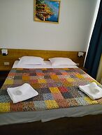HOTEL COMAT DEVA