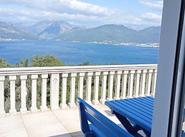 Tivat Relax With Stunning Sea & Mountain Views