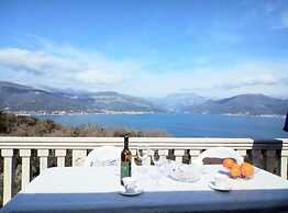 Tivat Relax With Stunning Sea & Mountain Views