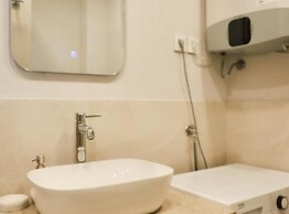 Stylish Apartment With Modern Elegance in Herceg Novi Area
