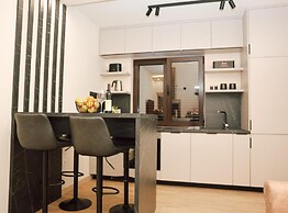 Stylish Apartment With Modern Elegance in Herceg Novi Area