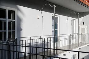 Roksoxhome Designer Boutique Apartment