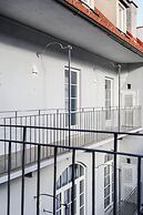 Roksoxhome Designer Boutique Apartment