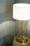 Roksoxhome Designer Boutique Apartment