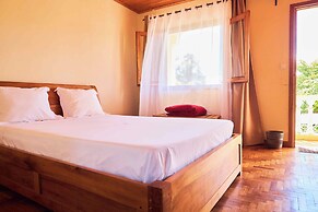 Andasibe Sifaka Lodge