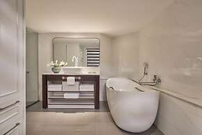 Nia Hotel