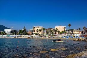 Miramare 1 LUX - Total Sea View